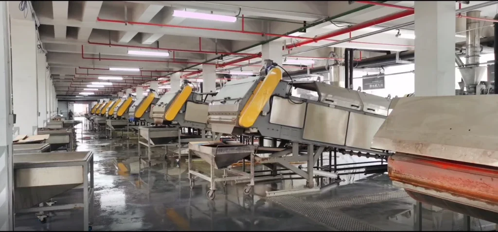 Conveyor for coating lines